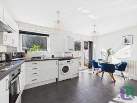 Frensham Drive, Bletchley, Image 3