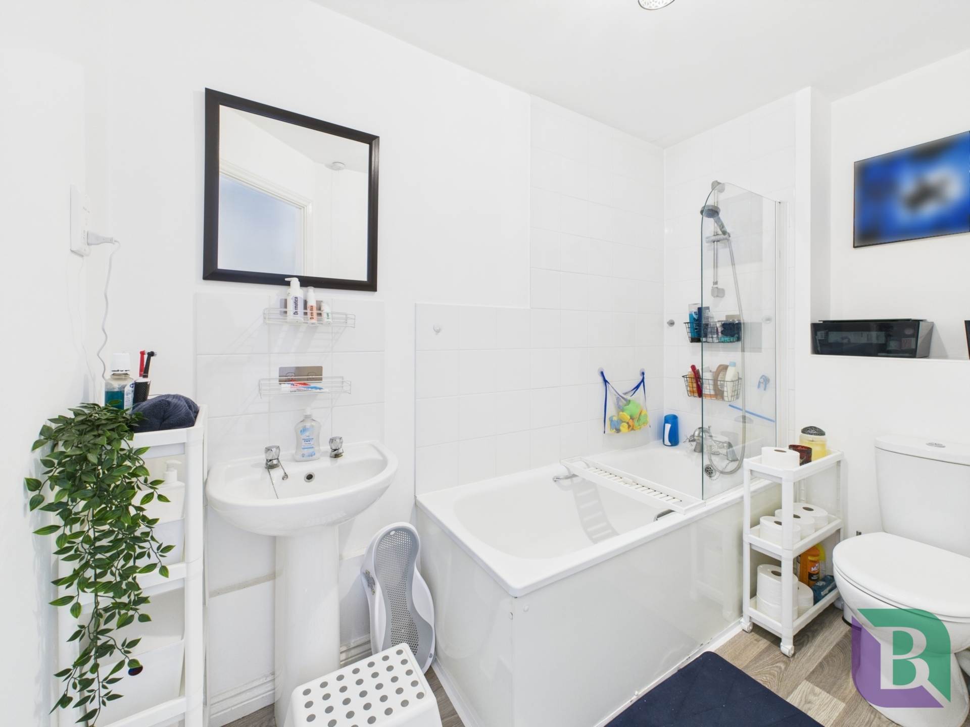 Summerlin Drive, Woburn Sands, Image 5