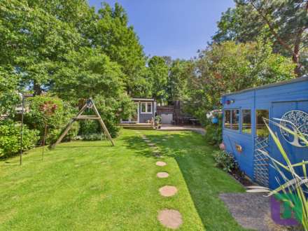 Chapel Street, Woburn Sands, Image 26