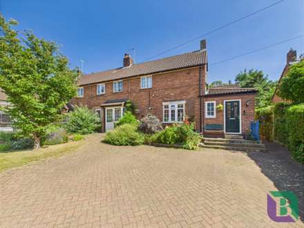 Chapel Street, Woburn Sands, Image 27