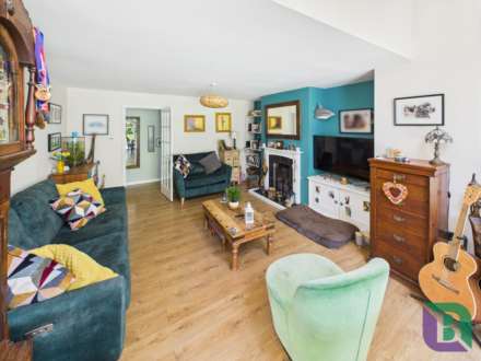 Chapel Street, Woburn Sands, Image 5