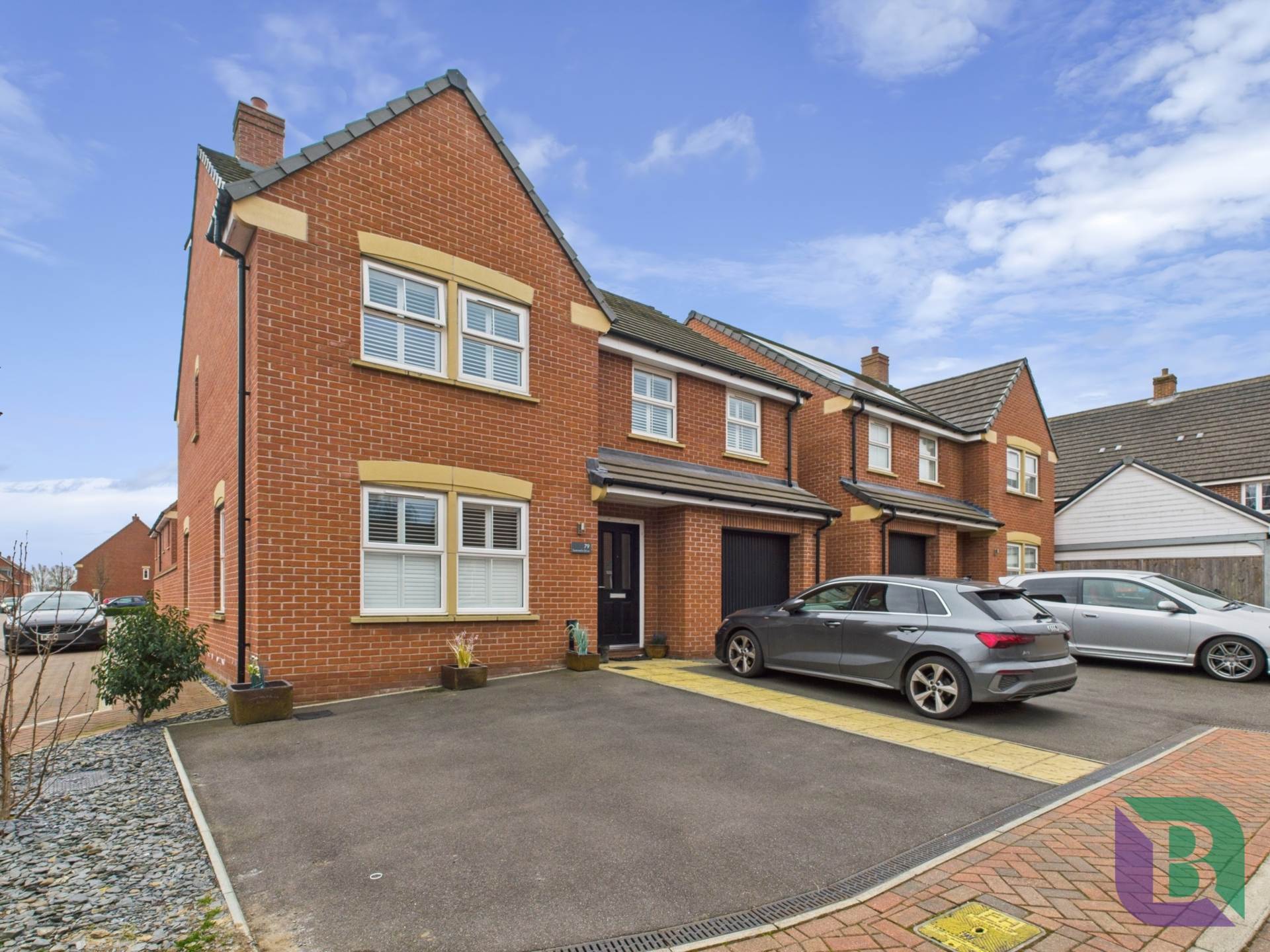 Summerlin Drive, Milton Keynes, Image 1