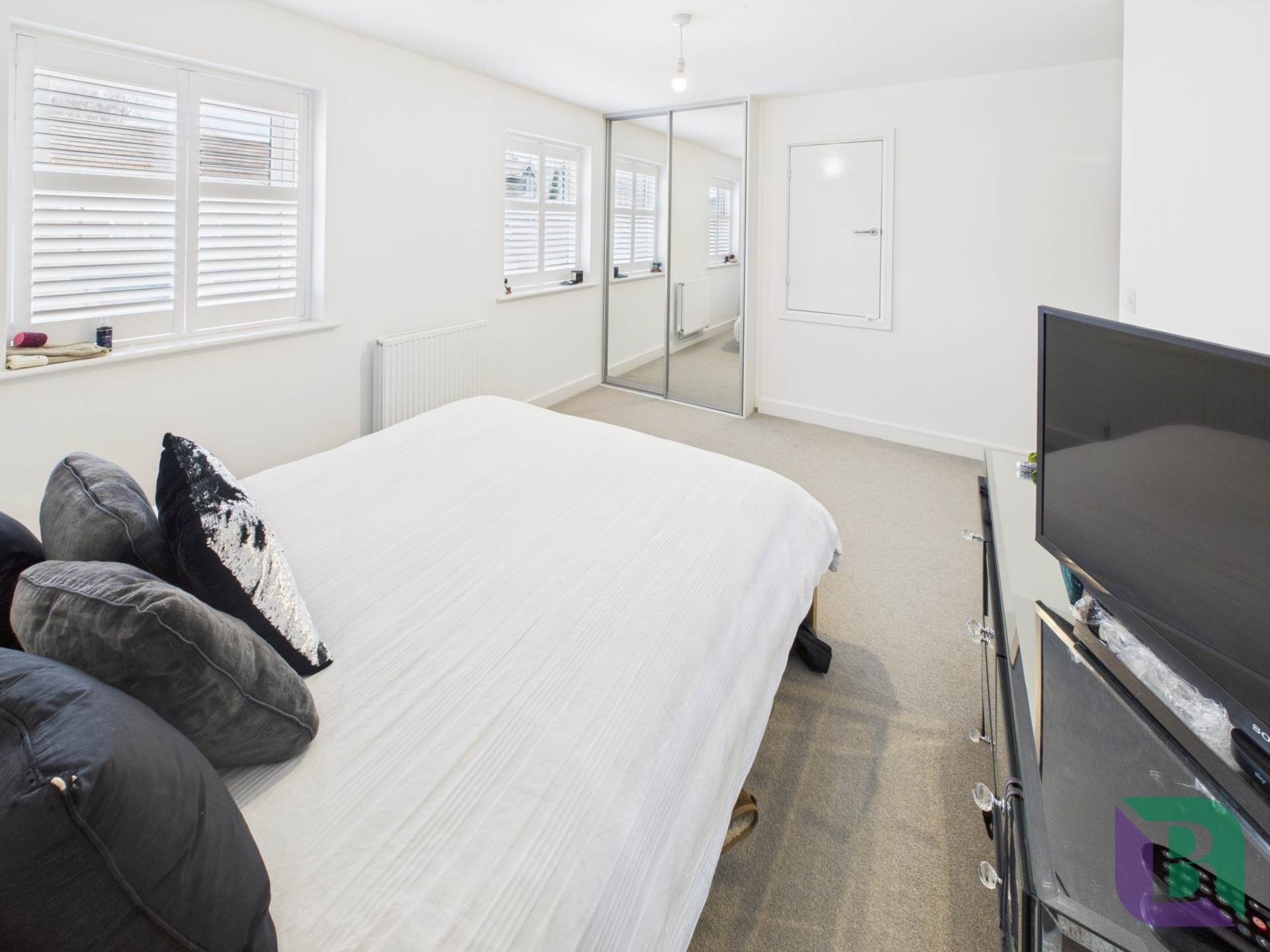 Summerlin Drive, Milton Keynes, Image 10