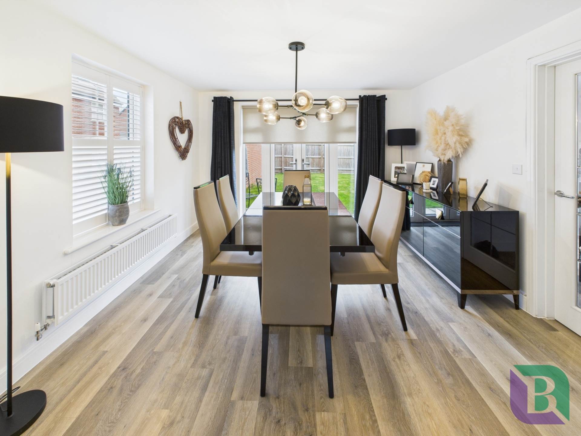 Summerlin Drive, Milton Keynes, Image 3
