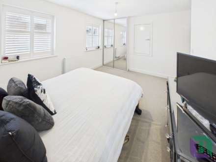 Summerlin Drive, Milton Keynes, Image 10