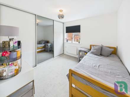 Summerlin Drive, Milton Keynes, Image 11