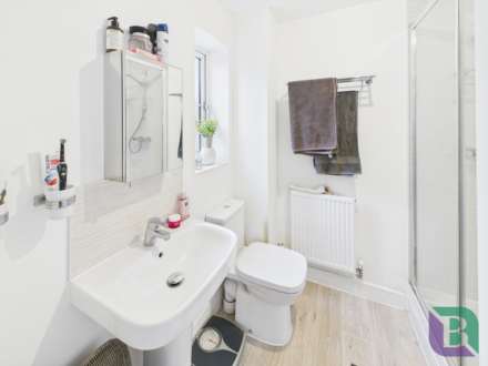 Summerlin Drive, Milton Keynes, Image 9