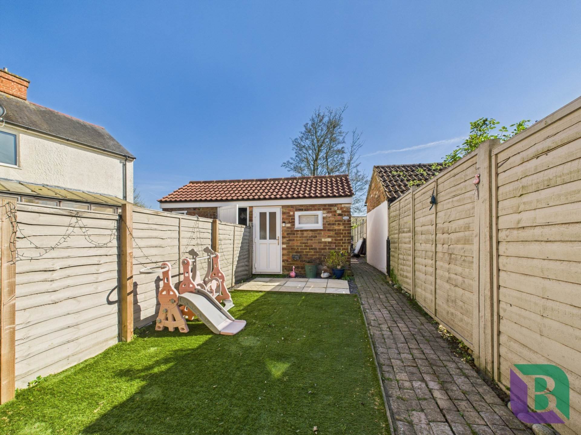 Bedford Road, Aspley Guise, Image 16