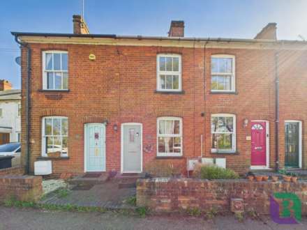Bedford Road, Aspley Guise, Image 1