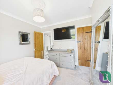 Bedford Road, Aspley Guise, Image 11