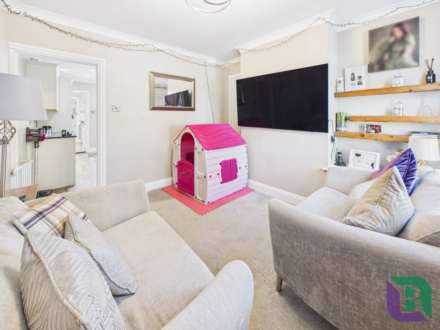 Bedford Road, Aspley Guise, Image 5