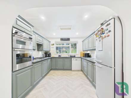 Woburn Lane, Aspley Guise, Image 4