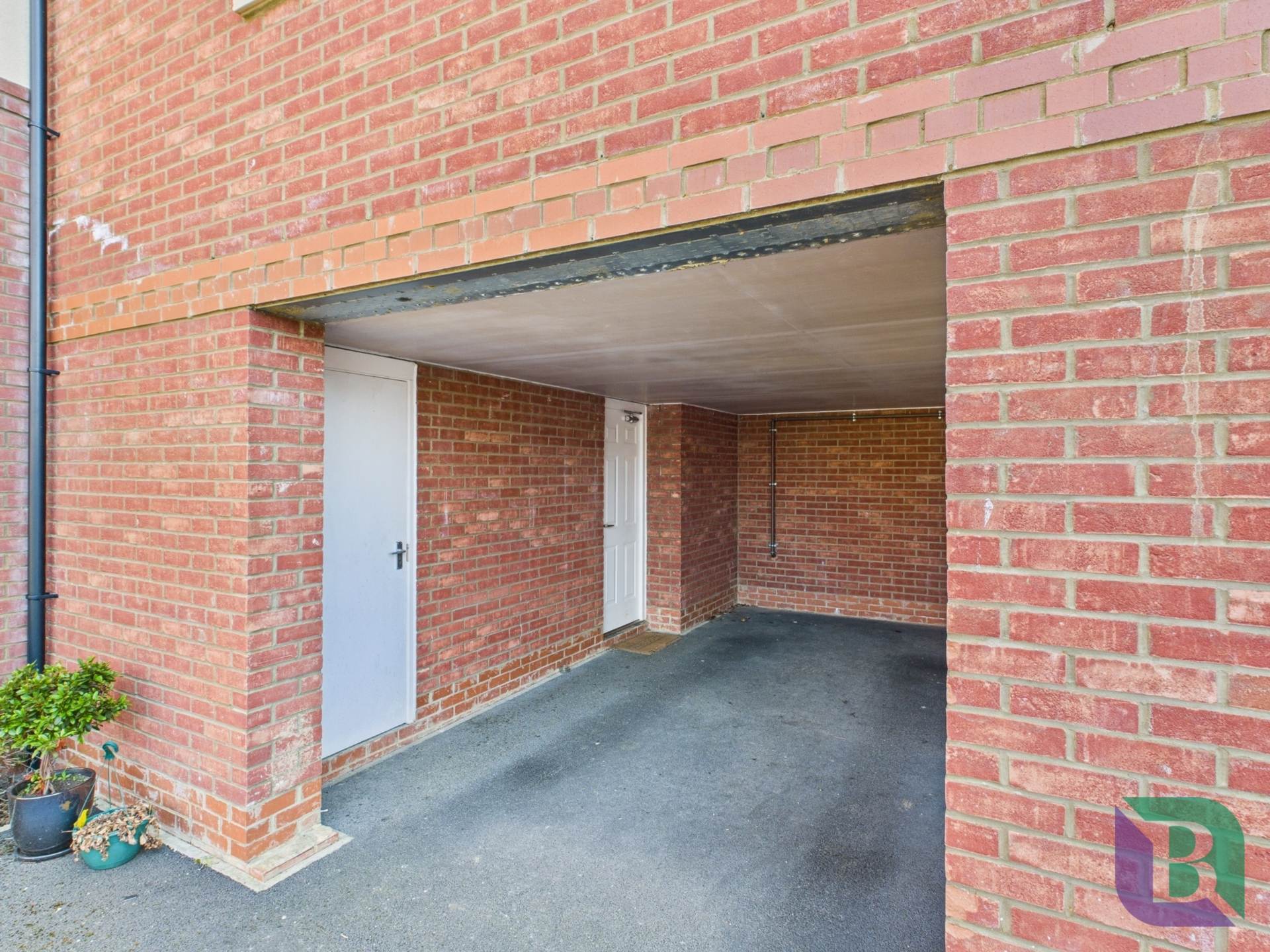 Albus Close, Fairfields, Image 11