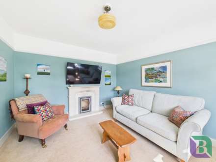 Hillway, Milton Keynes, Image 6