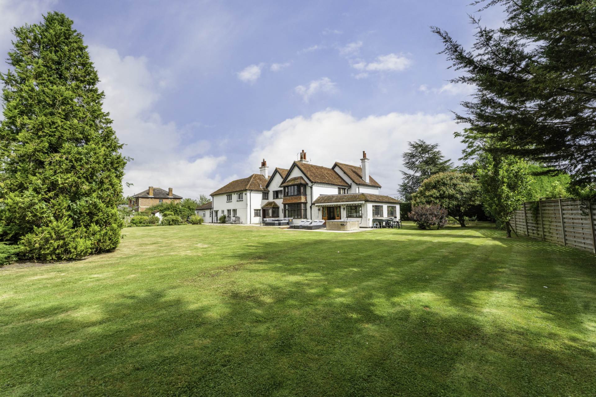 Tring, Image 2