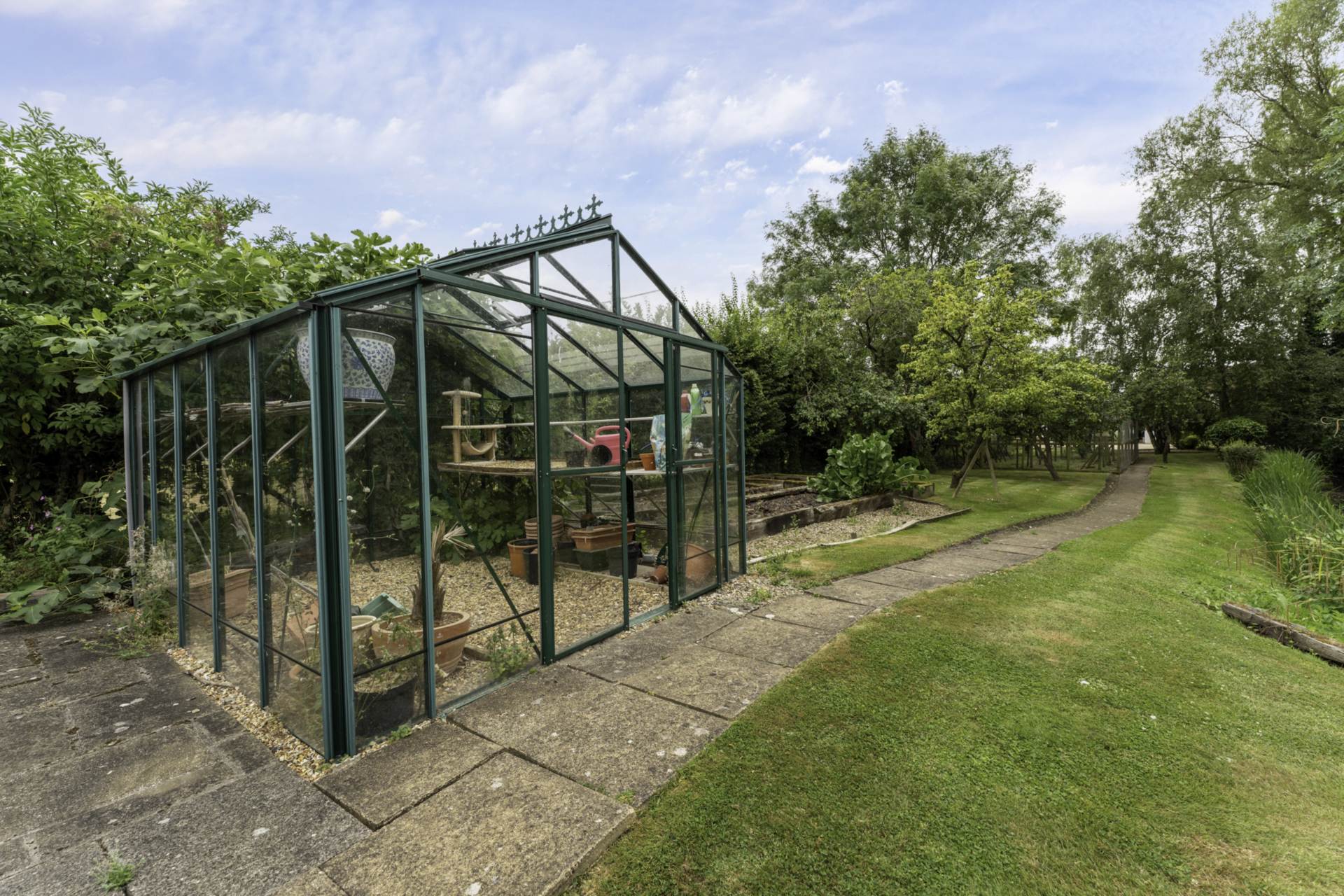 Tring, Image 40