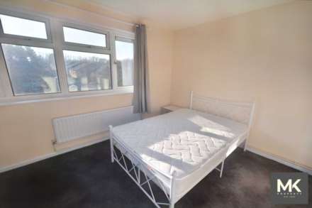 Property For Rent Marigold Place, Conniburrow, Milton Keynes