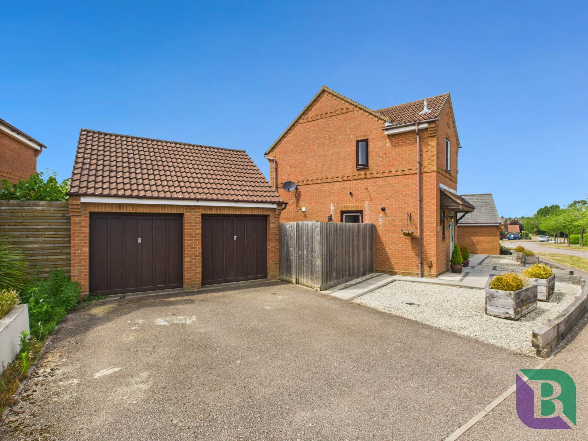 Holst Crescent, Old Farm Park, Image 30