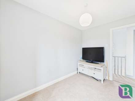 Holst Crescent, Old Farm Park, Image 22