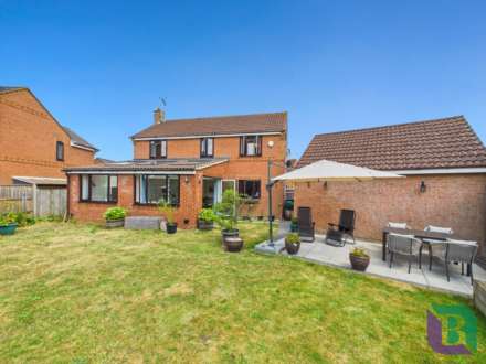 Holst Crescent, Old Farm Park, Image 25