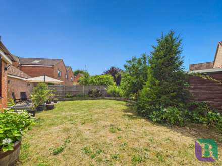 Holst Crescent, Old Farm Park, Image 28