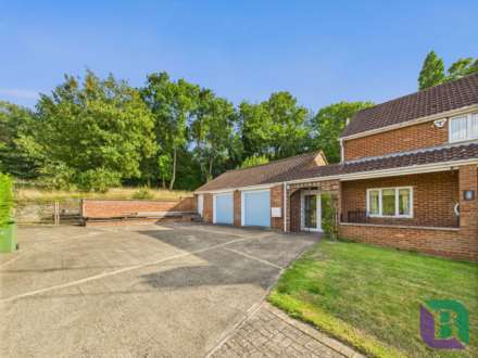 Parkway, Bow Brickhill, Image 25