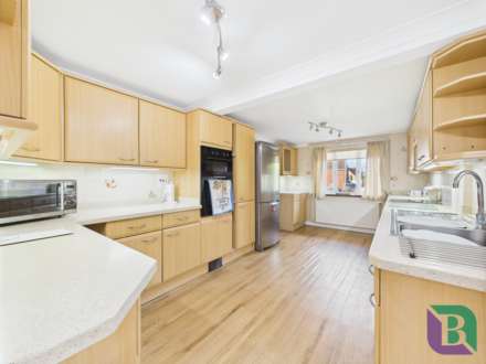 Parkway, Bow Brickhill, Image 4