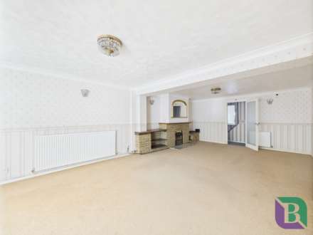 Parkway, Bow Brickhill, Image 7