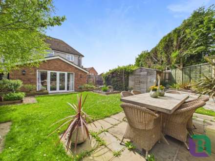 Deethe Close, Woburn Sands, Image 23
