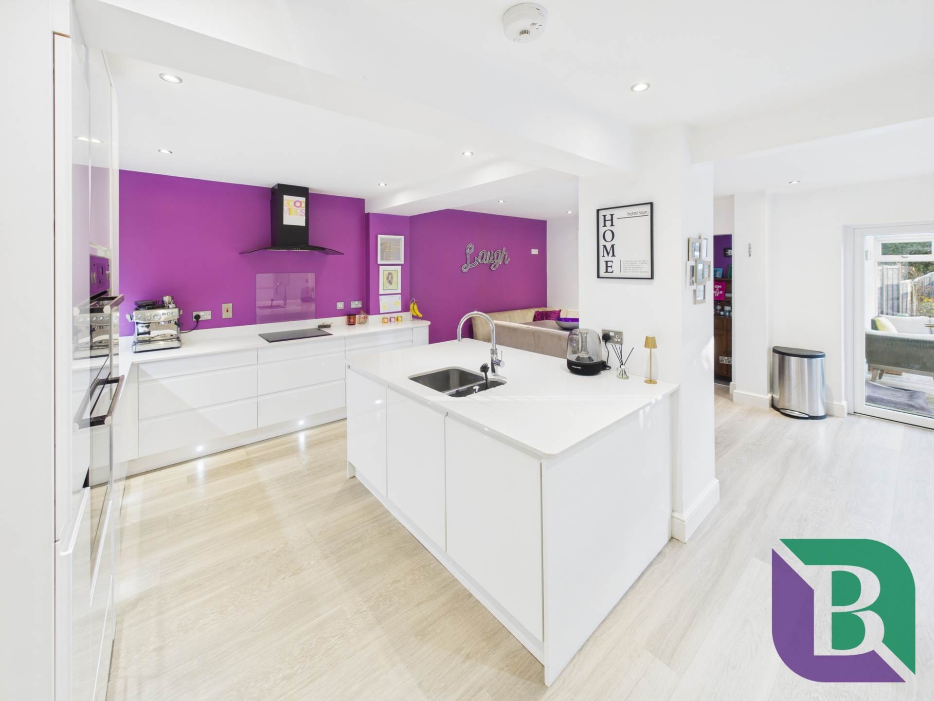 Theydon Avenue, Woburn Sands, Image 2