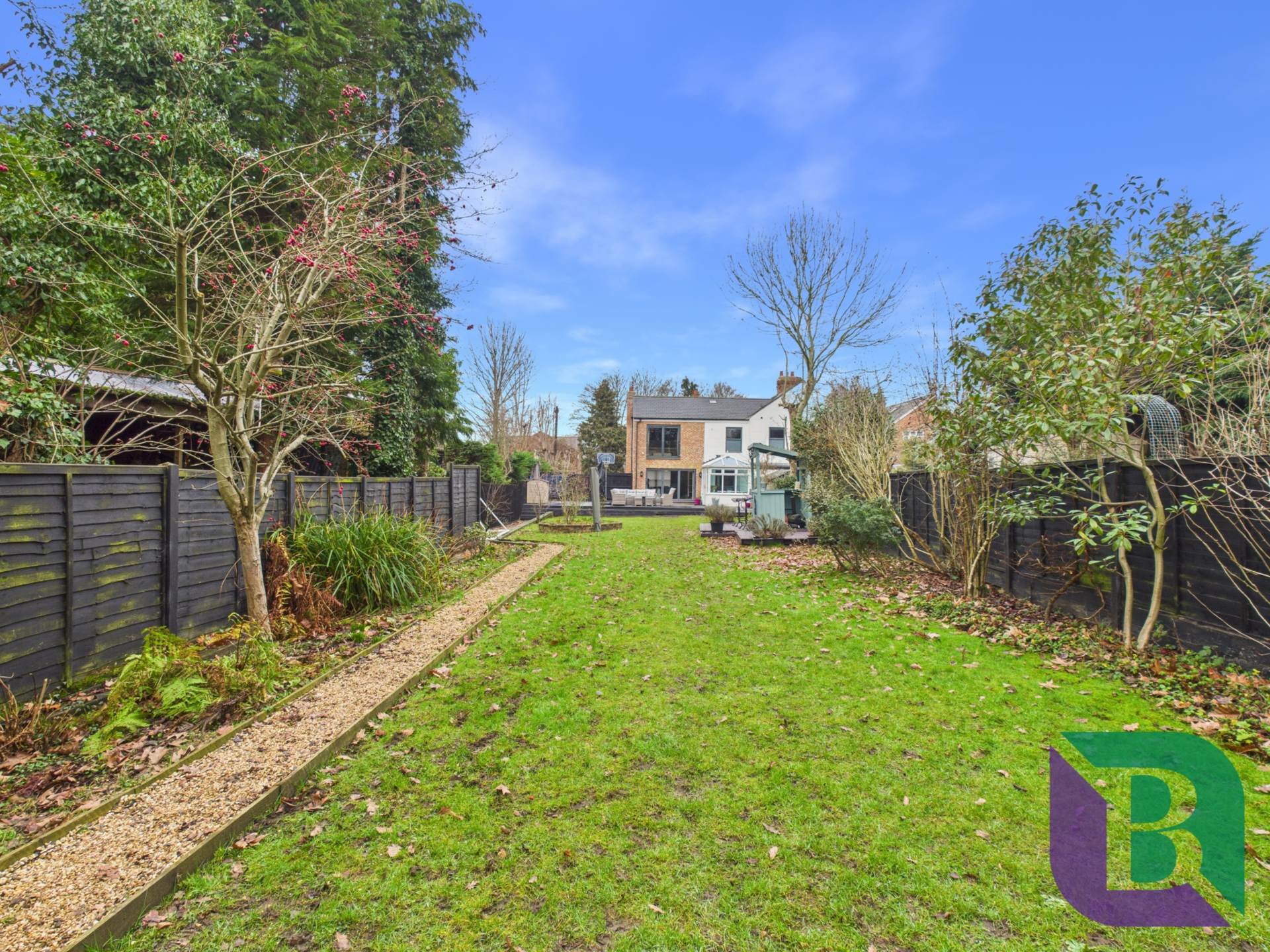 Theydon Avenue, Woburn Sands, Image 24