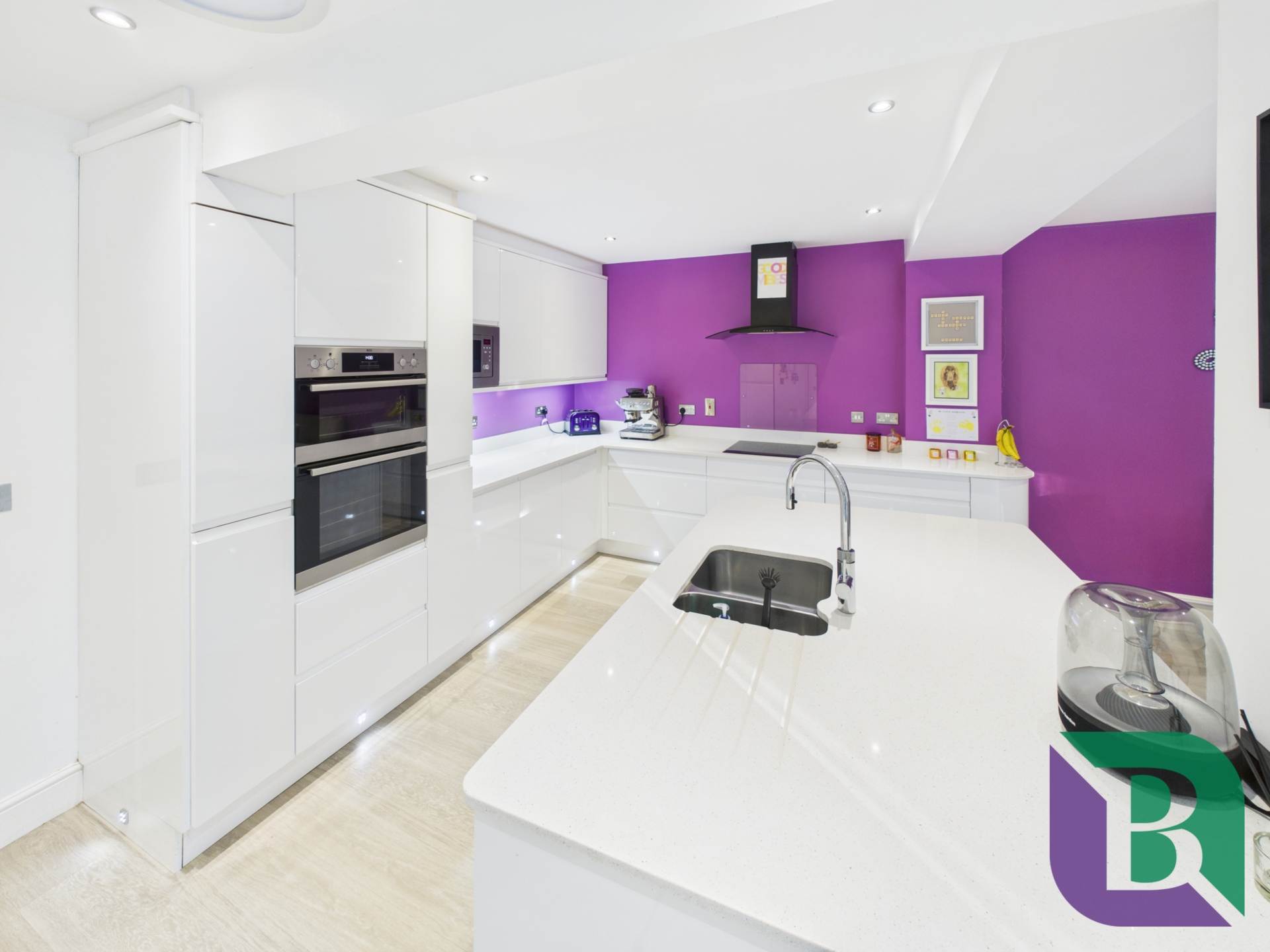 Theydon Avenue, Woburn Sands, Image 4