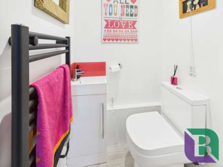 Theydon Avenue, Woburn Sands, Image 12