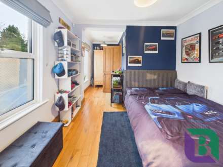 Theydon Avenue, Woburn Sands, Image 15