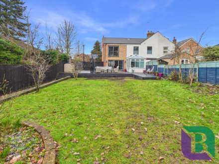 Theydon Avenue, Woburn Sands, Image 27