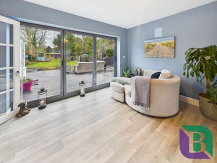 Theydon Avenue, Woburn Sands, Image 7