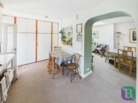 Wood Street, Woburn Sands, Image 10