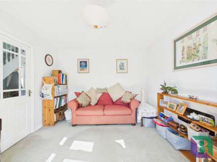 Wood Street, Woburn Sands, Image 13
