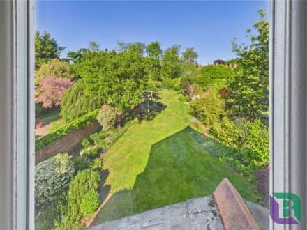 Wood Street, Woburn Sands, Image 22