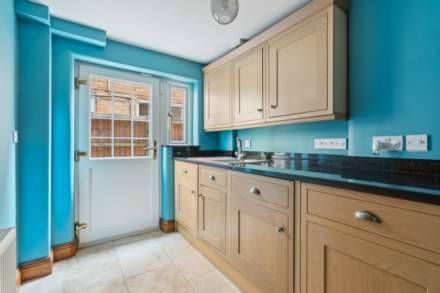 Newport Road, Woburn Sands, Image 11