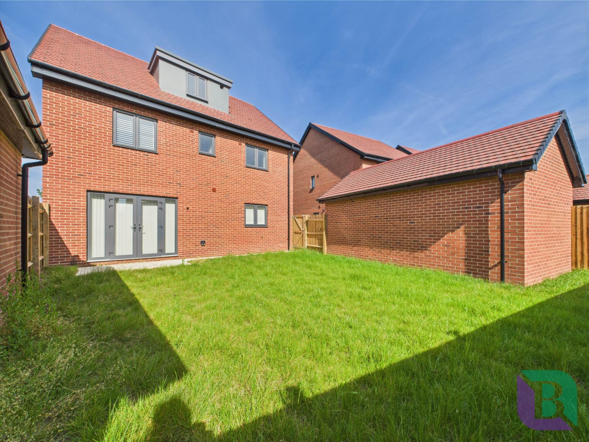 Columbia Drive, Milton Keynes, Image 29