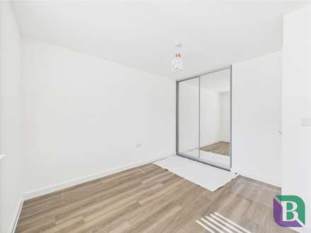 Columbia Drive, Milton Keynes, Image 17