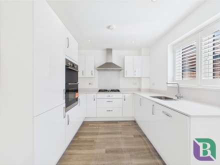 Columbia Drive, Milton Keynes, Image 8