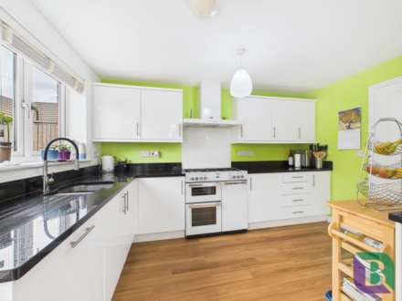 Kiln Drive, Woburn Sands, Image 8