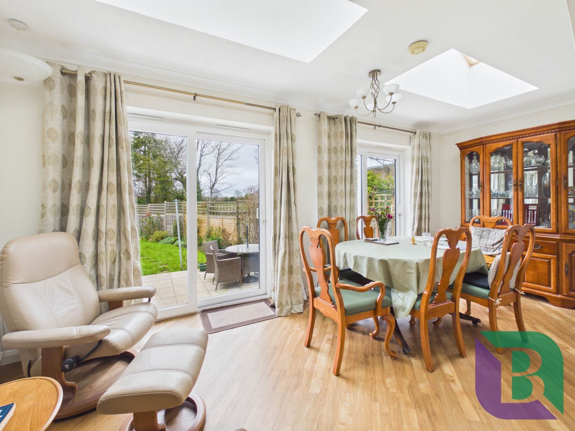 Salford Road, Milton Keynes, Image 4