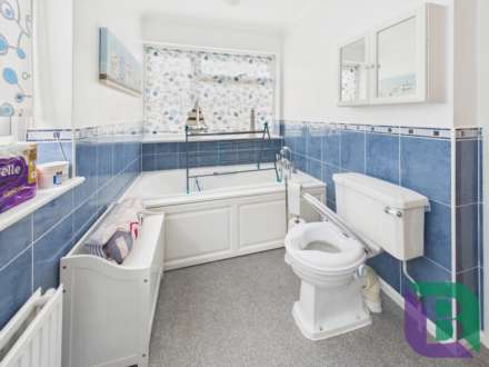 Salford Road, Milton Keynes, Image 15