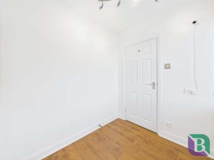 Brearley Avenue, Oldbrook, Image 19