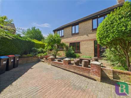 Brearley Avenue, Oldbrook, Image 24