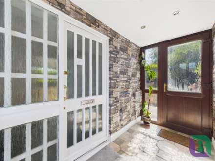 Brearley Avenue, Oldbrook, Image 7