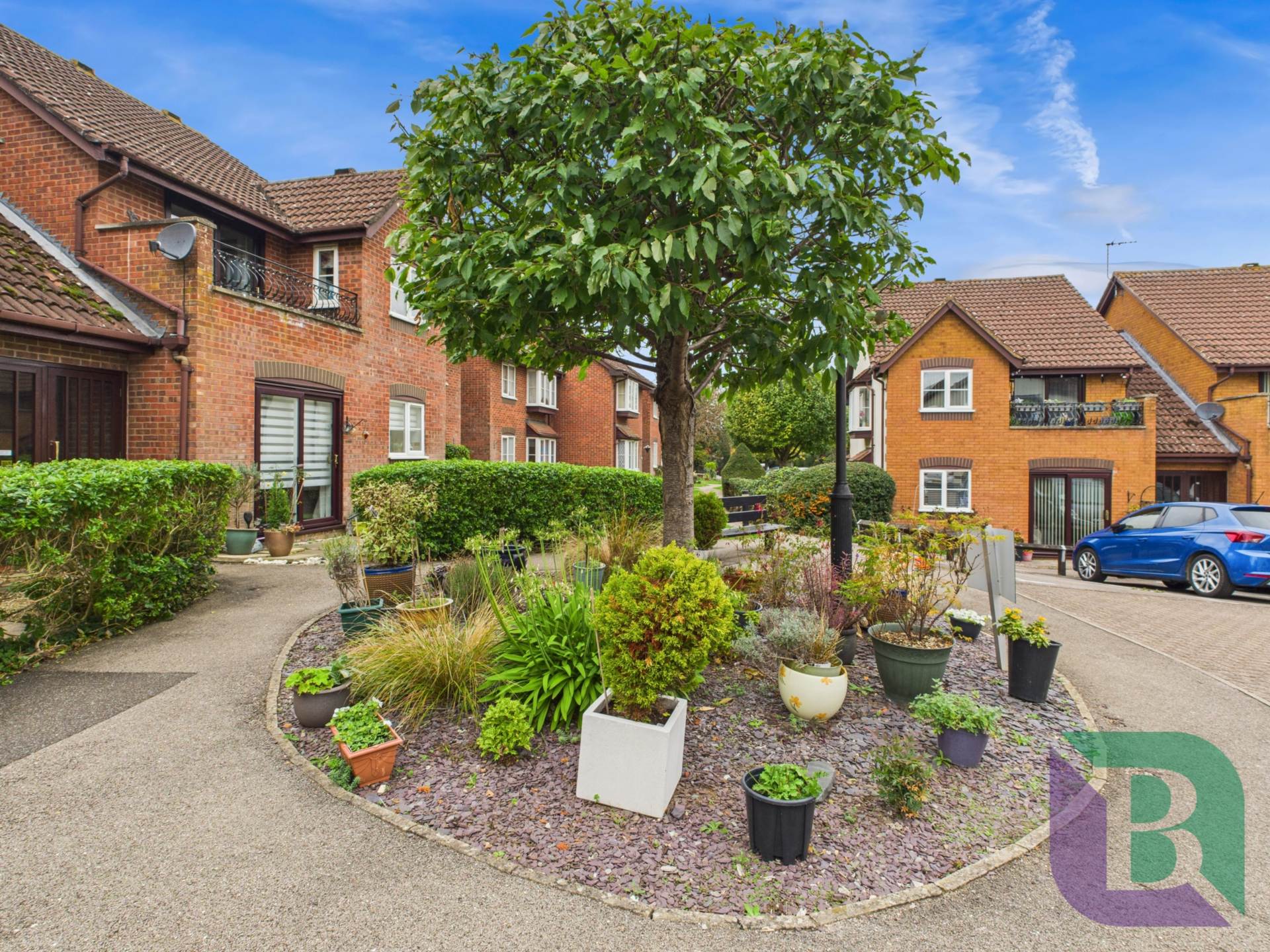Eleanor Walk, Woburn, Image 12
